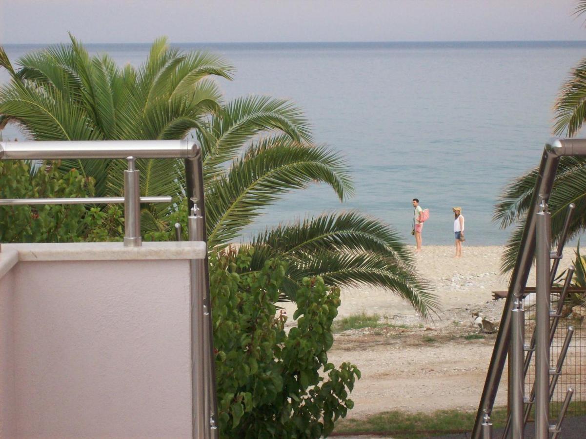 Sea Breeze 2 Apartment ลิเมนาเรีย ภายนอก รูปภาพ