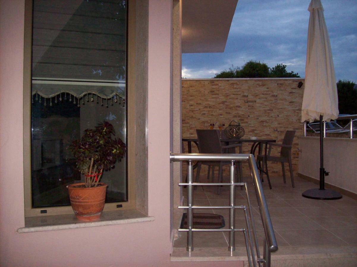 Sea Breeze 2 Apartment ลิเมนาเรีย ภายนอก รูปภาพ
